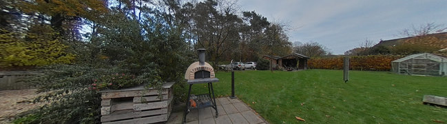 View 360° photo of achtertuin of Vrijenbergweg 35