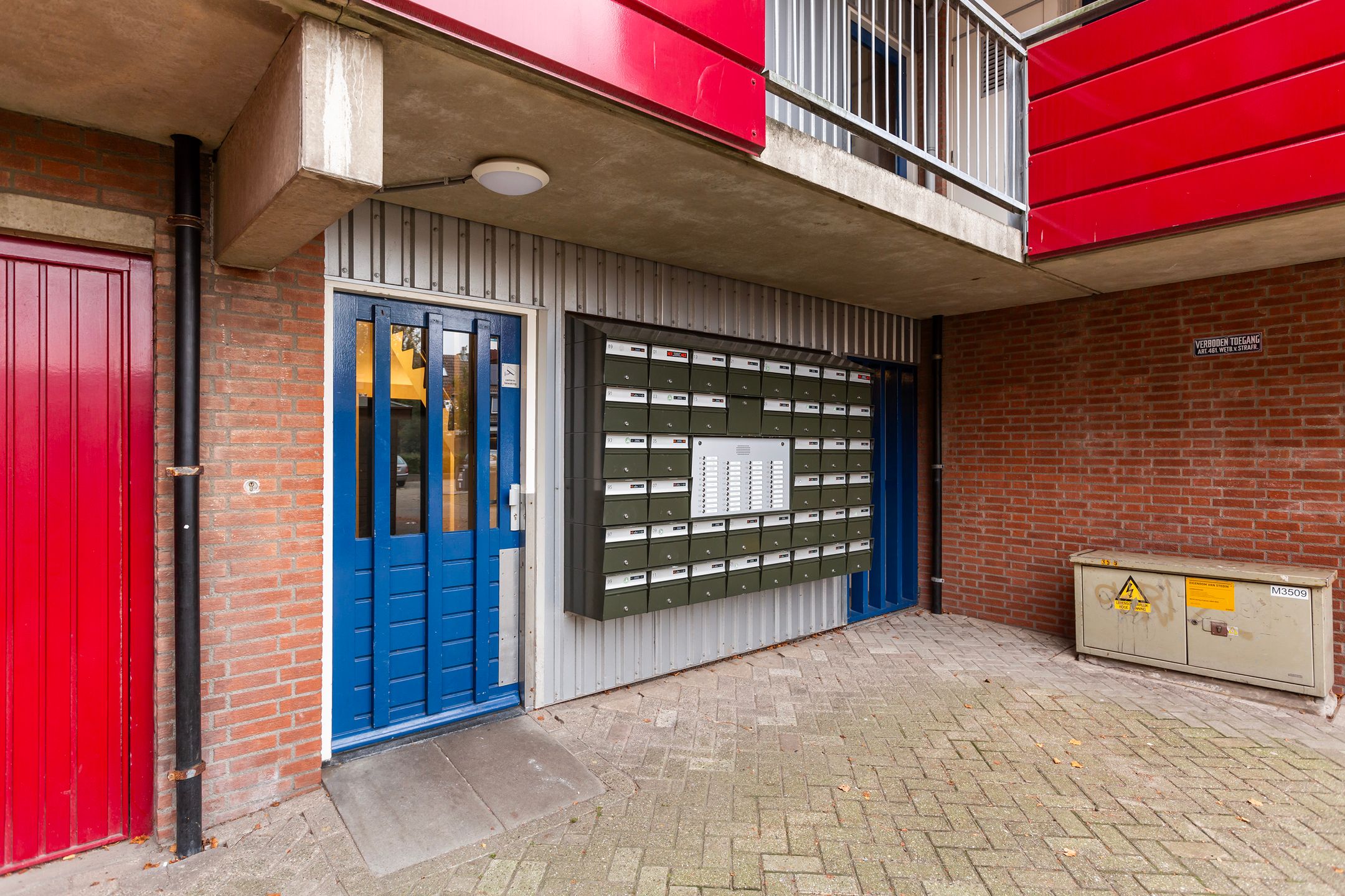 Photo 30 of Buis 157