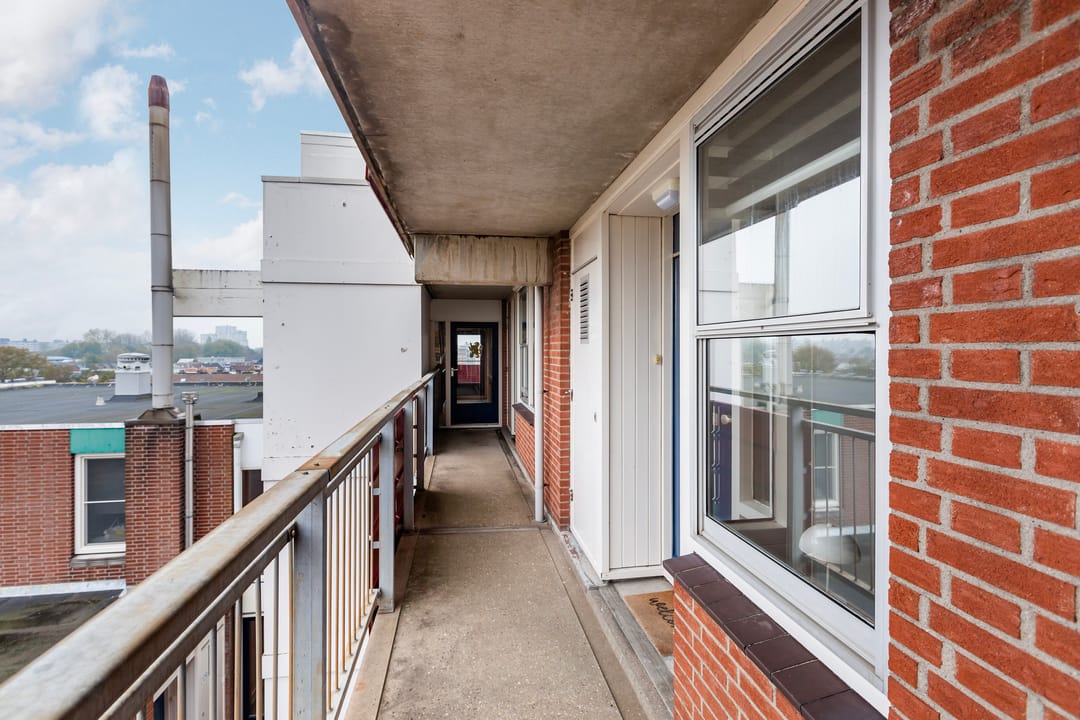 Photo 31 of Buis 157