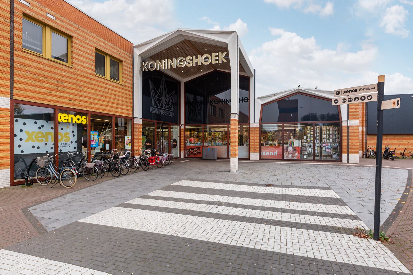 Photo 34 of Buis 157