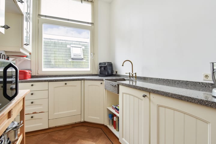 Foto 19 van Koningin Emmakade 48