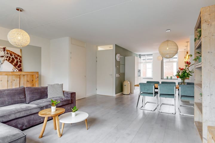 Foto 7 van Bleekersstraat 8