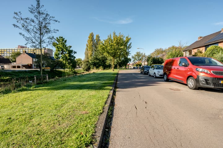 Foto 38 van Couperuslaan 141