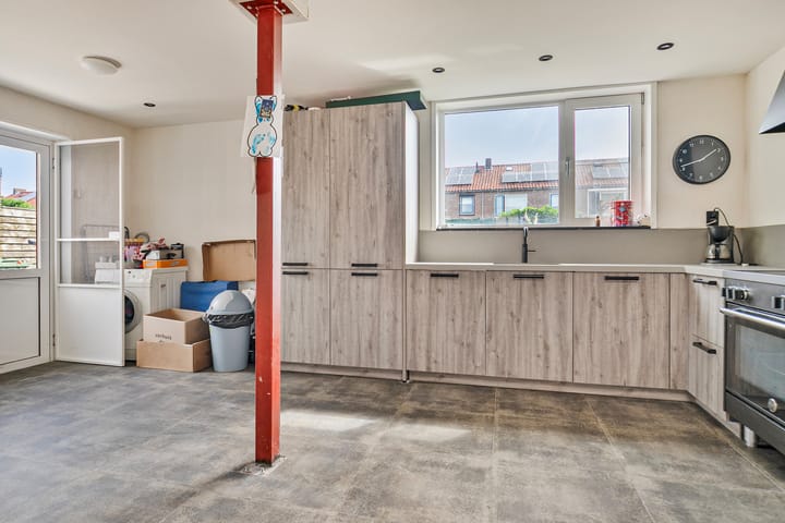 Foto 8 van Ivoystraat 6