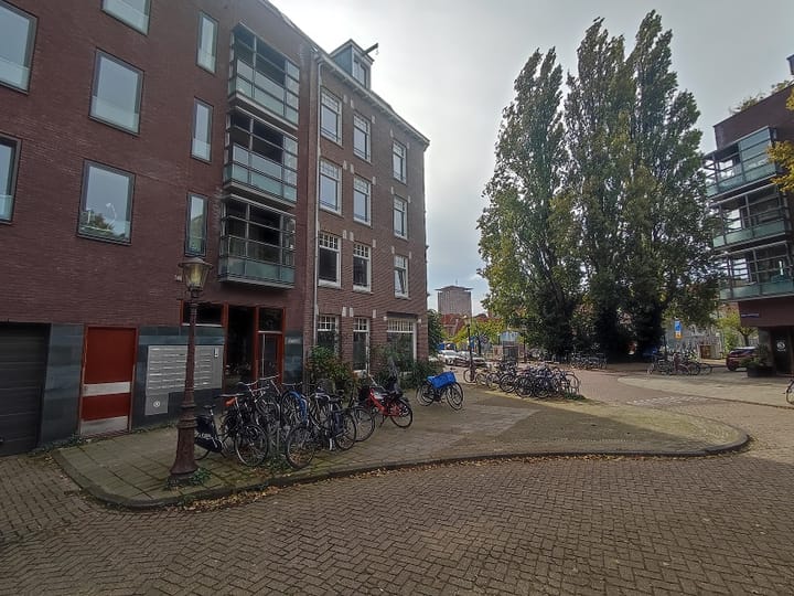 Foto 1 van Tolstraat 4-B