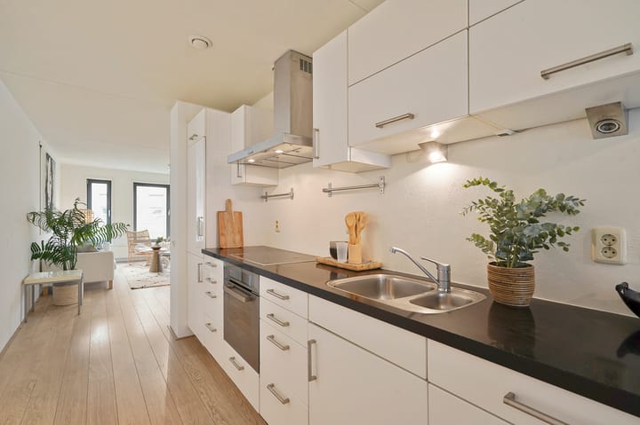 Foto 3 van Tolstraat 4-B