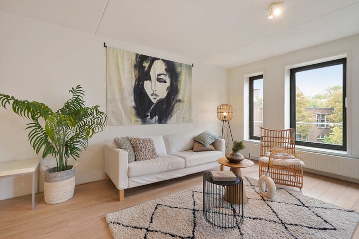 Foto 4 van Tolstraat 4-B