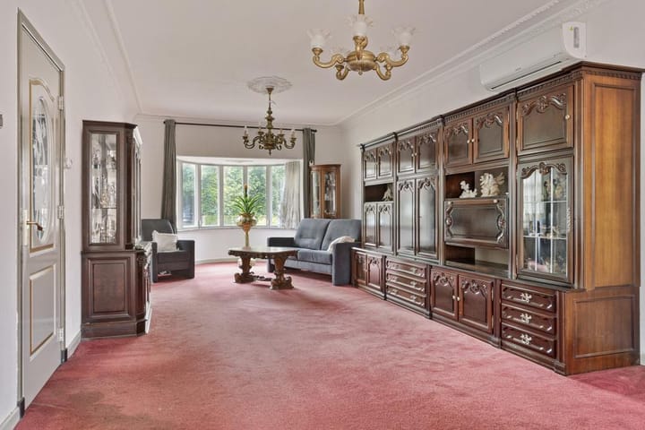 Photo 4 of Burgemeester van den Elzenlaan 7