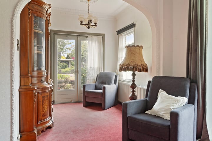 Photo 15 of Burgemeester van den Elzenlaan 7