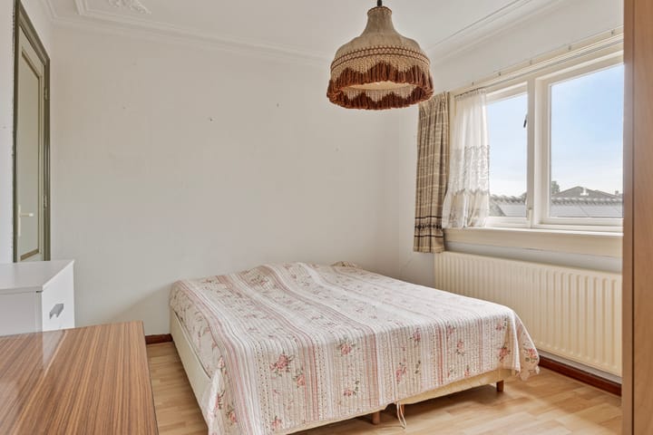 Photo 28 of Burgemeester van den Elzenlaan 7