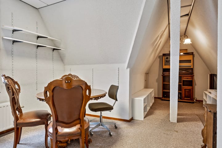 Photo 34 of Burgemeester van den Elzenlaan 7