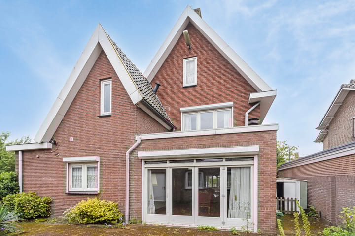 Photo 43 of Burgemeester van den Elzenlaan 7