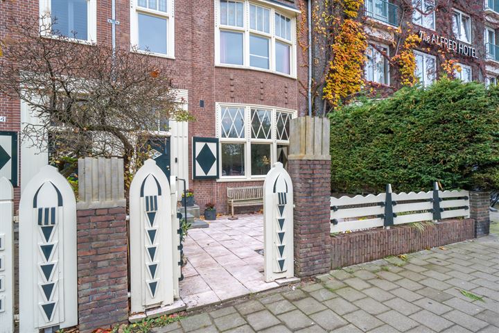 Bekijk foto 2 van Cornelis Schuytstraat 62