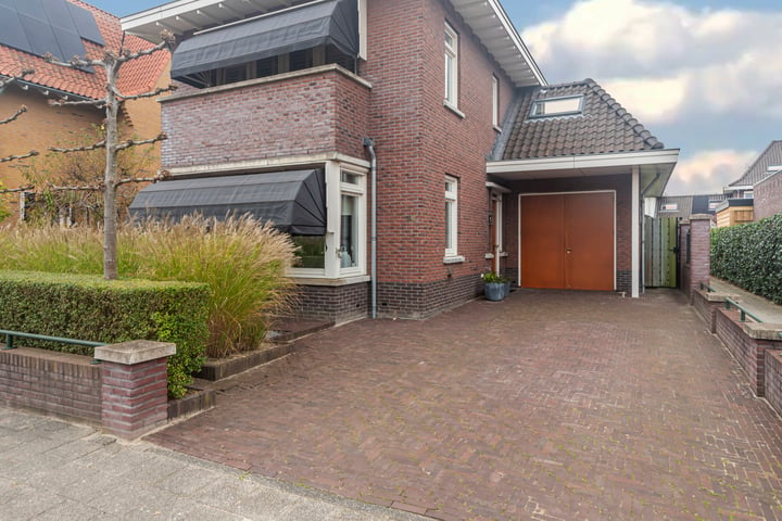 View photo 41 of Zuidenveldlaan 34