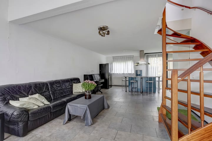 Photo 3 of Vlierbessenstraat 2