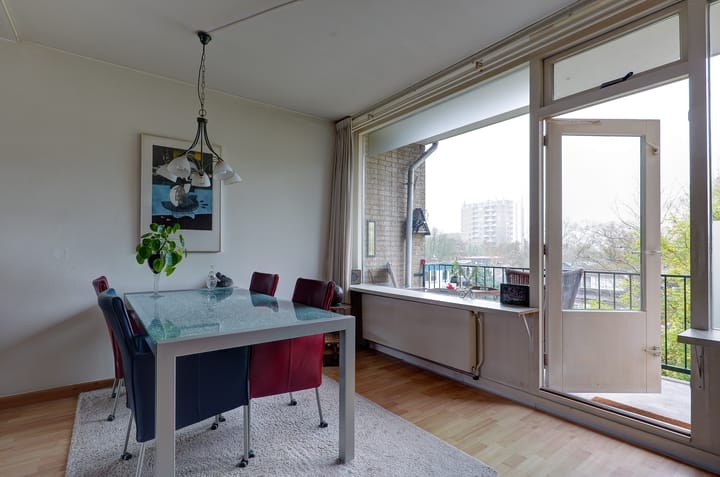 Foto 12 van Troelstralaan 6