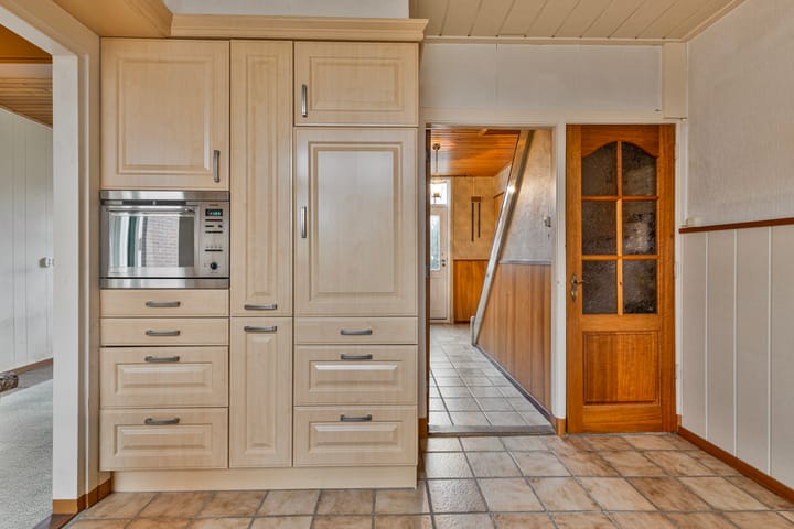 Foto 15 van Molenstraat 10