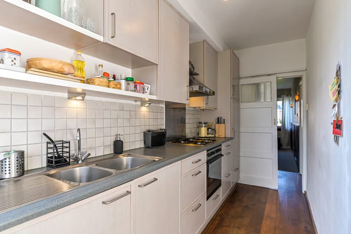 Photo 12 of Ruijs de Beerenbrouckstraat 2