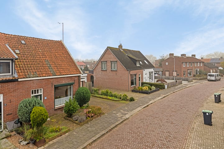 Bekijk foto 39 van Molenstraat 10