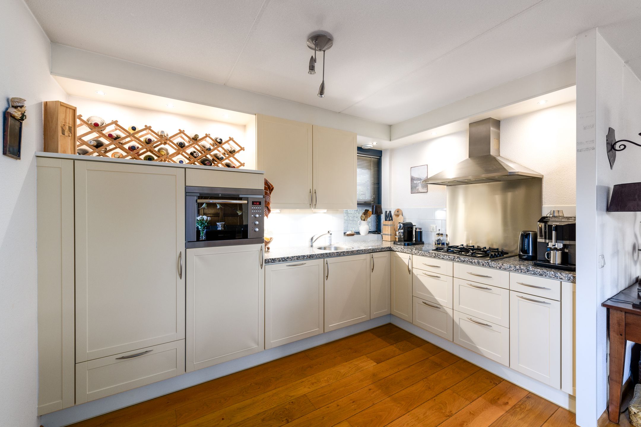 Photo 12 of Fonteinkruid 54