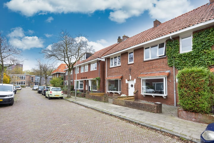 Bekijk foto 3 van Frederik Ruyschstraat 18