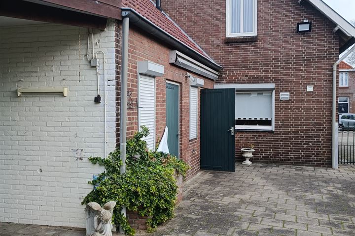 Bekijk foto 10 van Sint Servatiusstraat 33