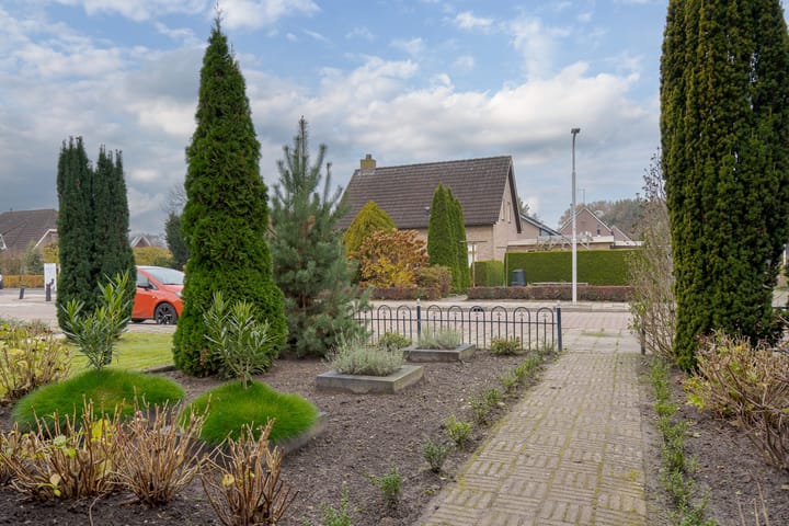 Foto 9 van Meidoornstraat 5