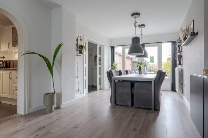 Foto 15 van Meidoornstraat 5