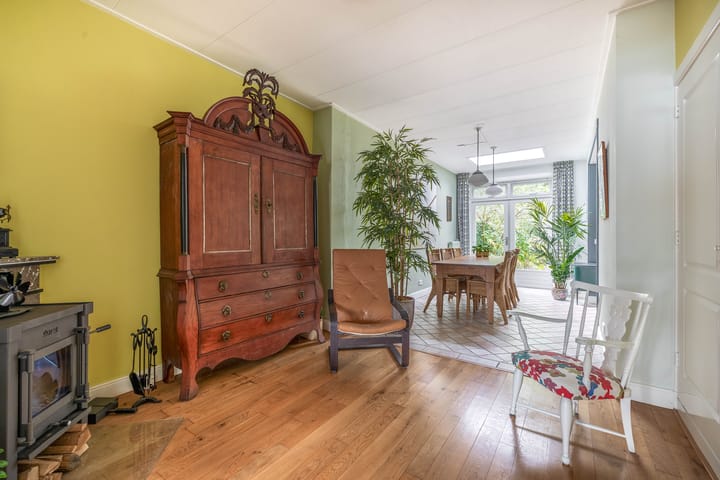 Foto 12 van Juliana van Stolberglaan 26