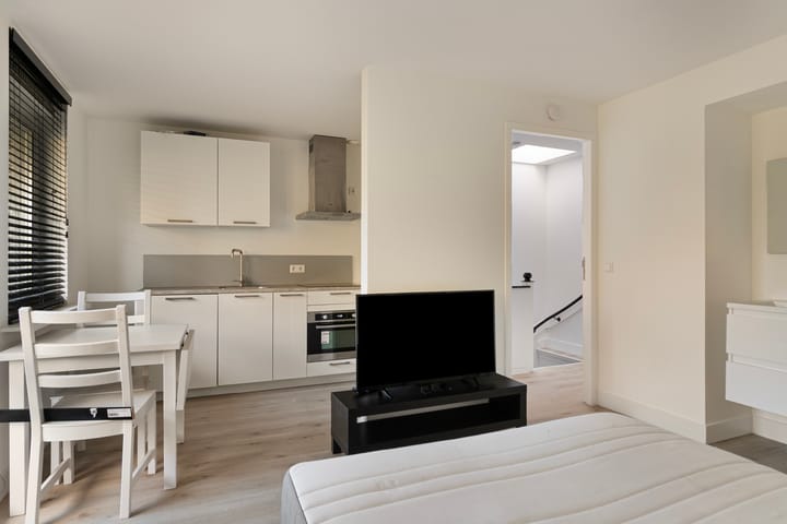 Foto 24 van Mijnsherenlaan 233-B