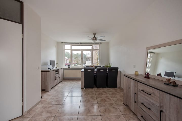 Foto 22 van A. van der Tangstraat 13