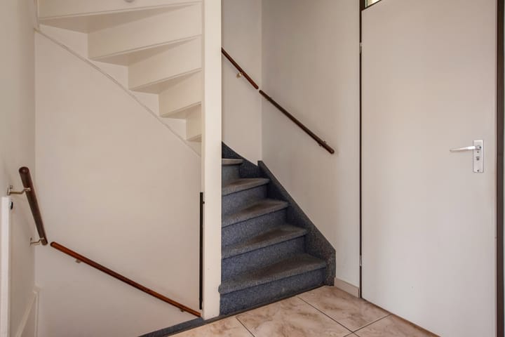 Foto 31 van A. van der Tangstraat 13