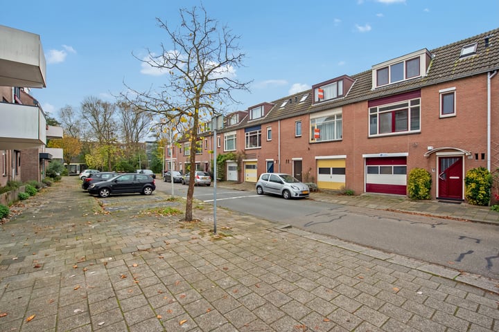 View photo 38 of A. van der Tangstraat 13