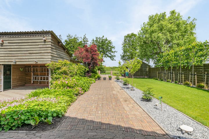 Foto 64 van Broekstraat 10