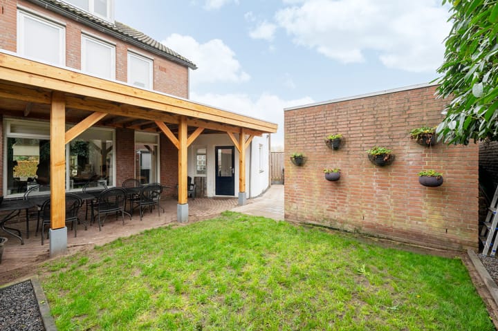 Foto 18 van Lindenplantsoen 11