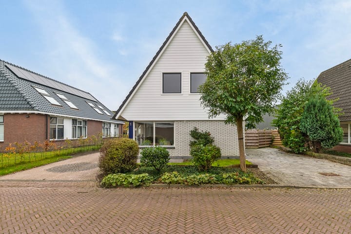 Foto 2 van Couperusstraat 1