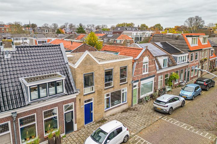 View photo 25 of Leliestraat 44