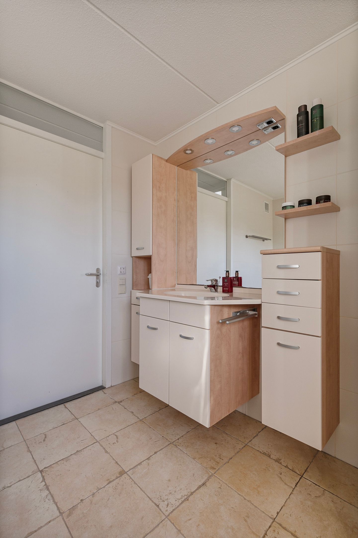 Foto 29 van H. Leefsmastraat 26-10