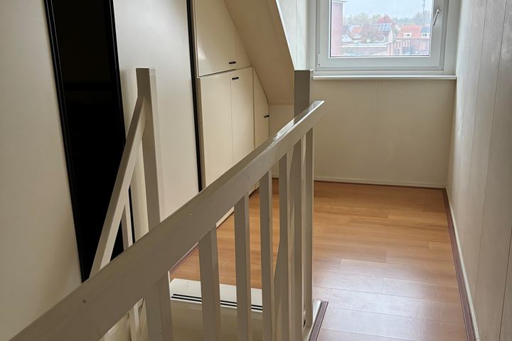 View photo 11 of Grotestraat 214-B