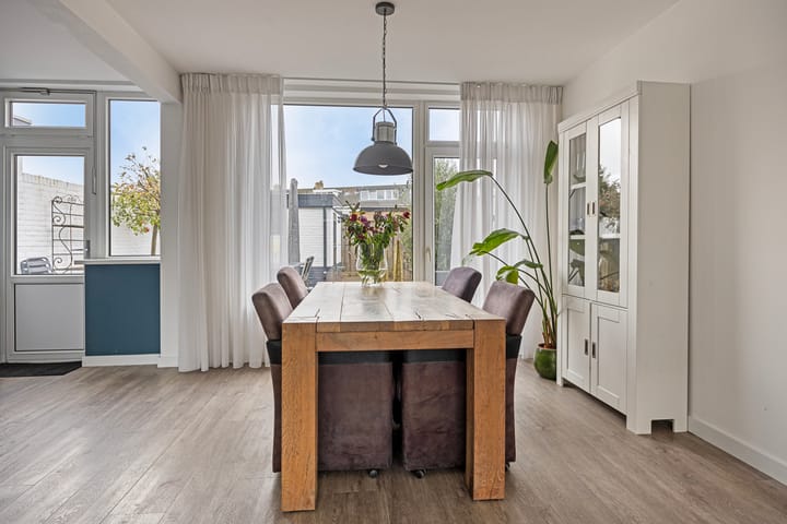 Foto 9 van Alberdingk Thijmlaan 22