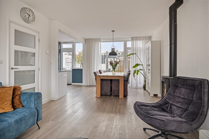 Foto 8 van Alberdingk Thijmlaan 22