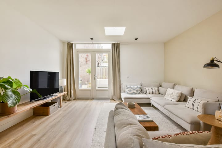 Foto 7 van Blois van Treslongstraat 87