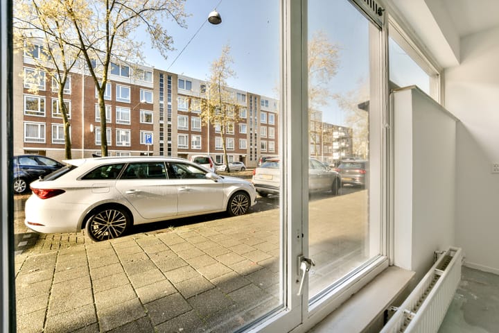 Photo 5 of Barbusselaan 97