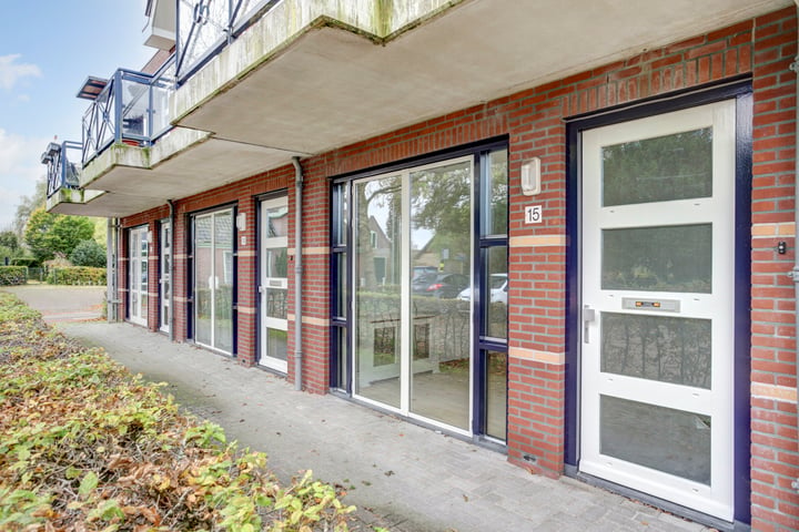 Bekijk foto 9 van De Landbouw 15