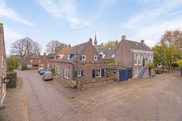 View photo 22 of Dorpstraat 4