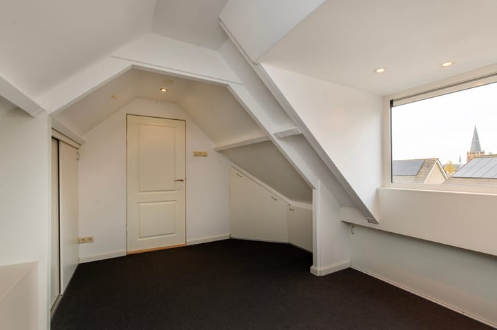 Photo 42 of Mgr Frenckenstraat 1