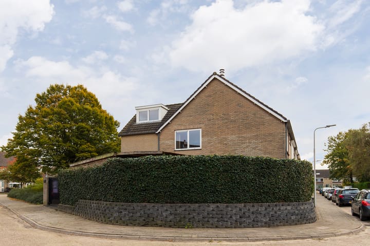 Photo 50 of Mgr Frenckenstraat 1