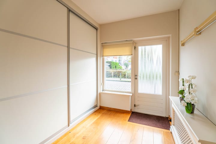 Photo 11 of Tulpenstraat 6