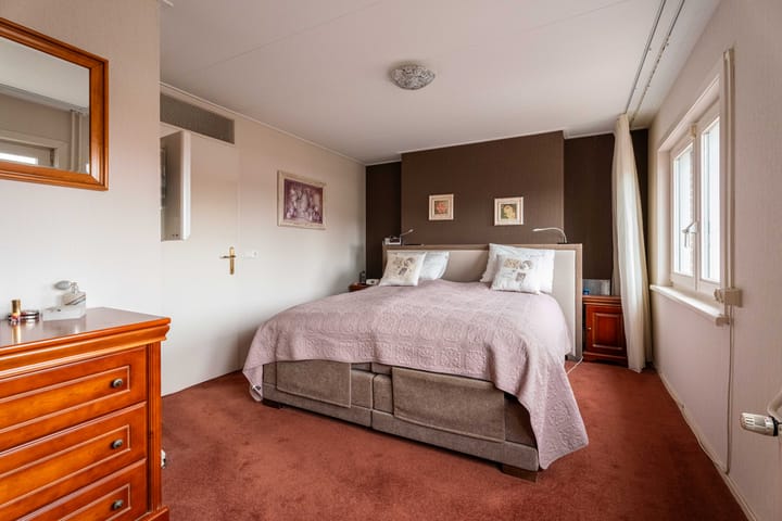 Photo 15 of Tulpenstraat 6