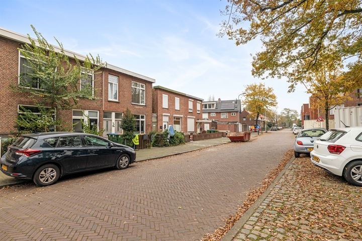 View photo 23 of Oosterstraat 58-A